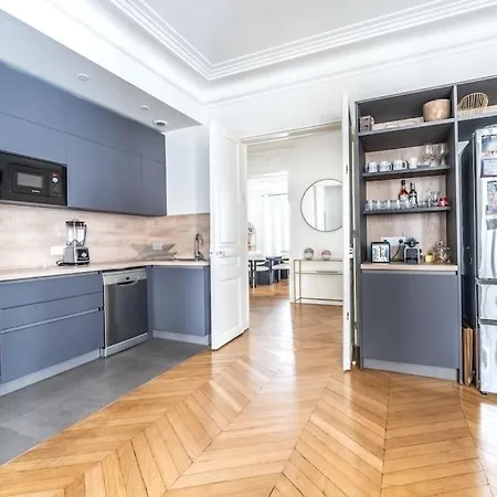 Apartment Sublime Haussmannien *